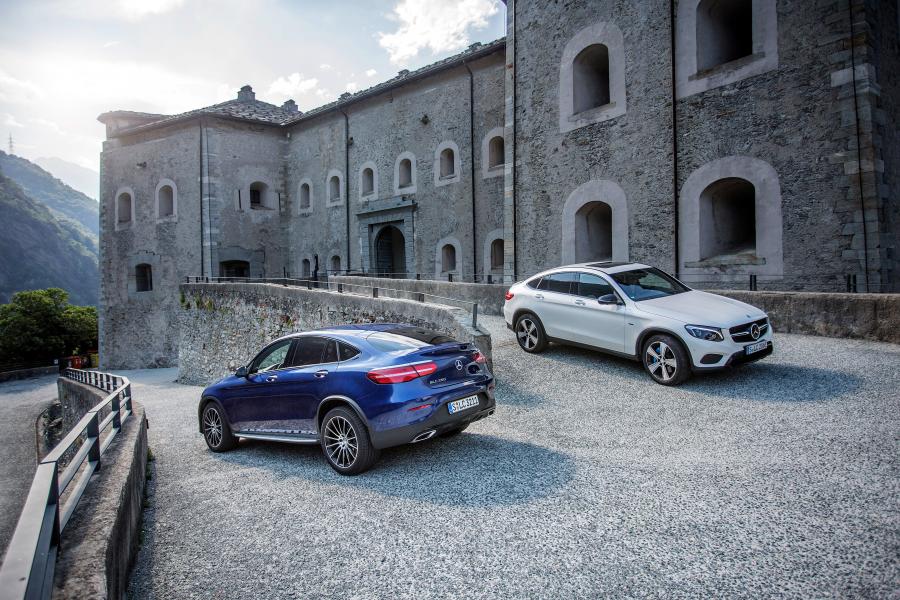  Mercedes-Benz GLC250 4Matic AMG Line Coupe 2016 года  (фото 31 из 32)